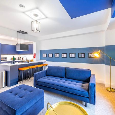 Skyfall With Free Parking For Families & Business By Prescott Apartments Bristol Luaran gambar