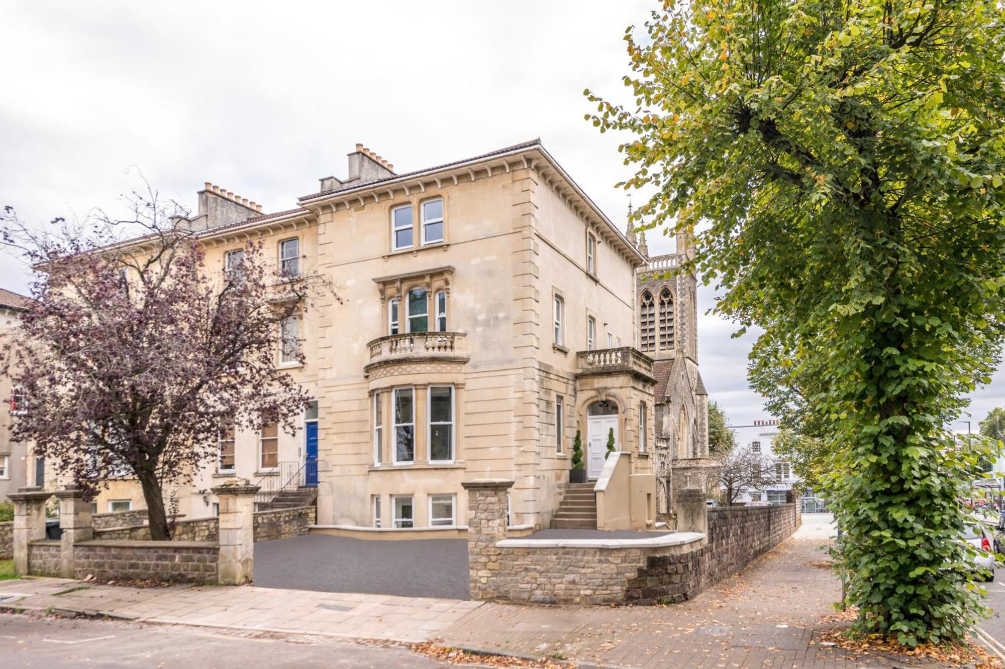 Skyfall With Free Parking For Families & Business By Prescott Apartments Bristol Luaran gambar
