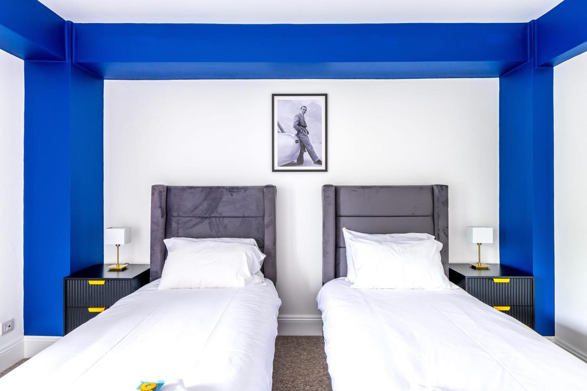 Skyfall With Free Parking For Families & Business By Prescott Apartments Bristol Luaran gambar